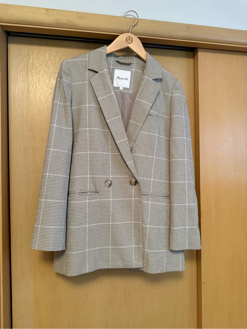 Madewell Women's Plaid Blazer in Beige and Gray